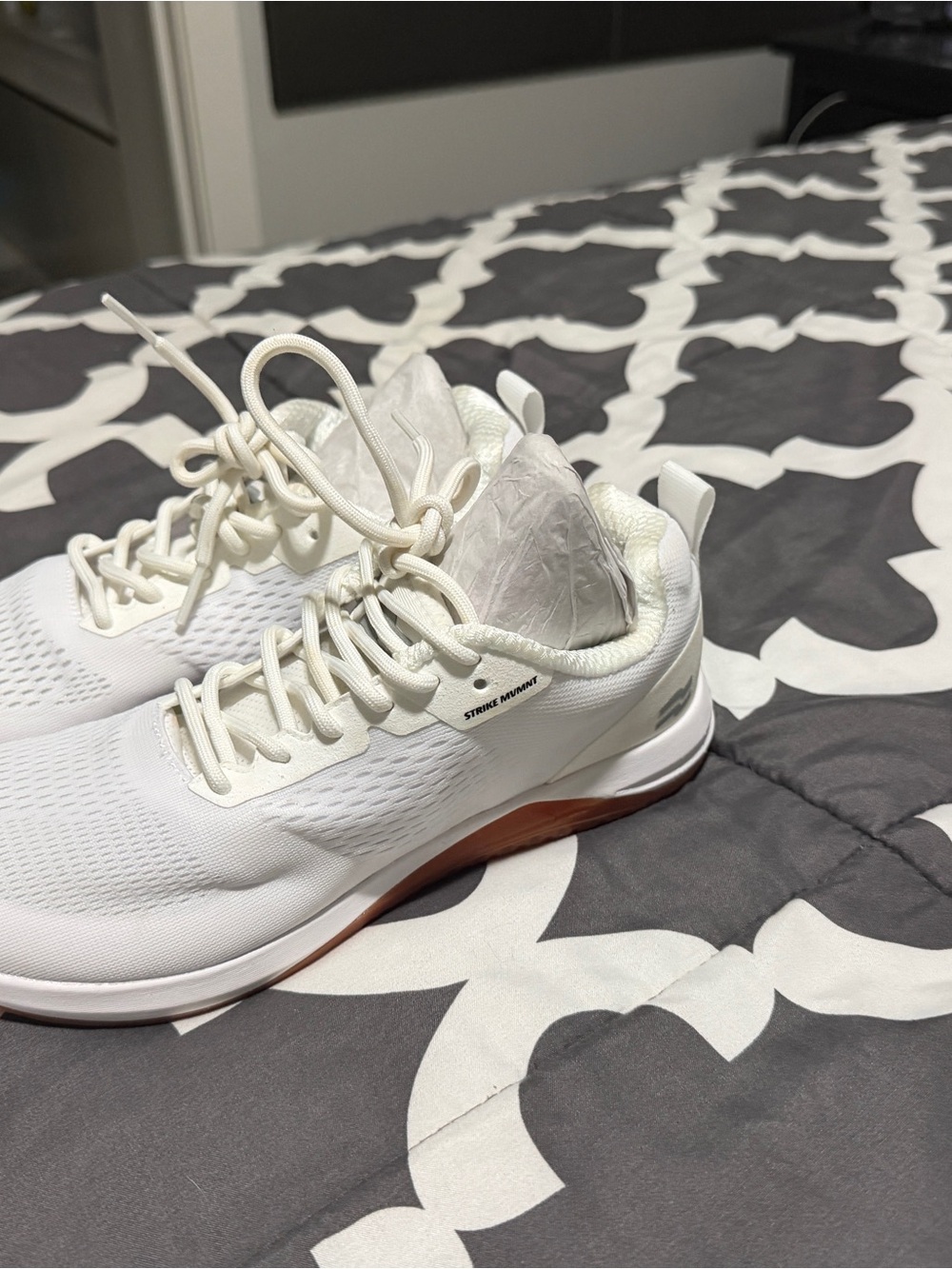 White Women's Athletic Sneakers ladies 8 haze by strike mvmbt